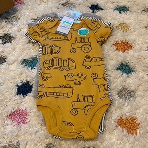 3 pack 3-6m carter onesie truck themed